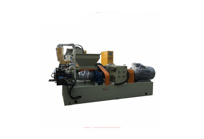 廣東利拿實業(yè)：創(chuàng)新設(shè)備引領(lǐng)工業(yè)自動化新紀元-1